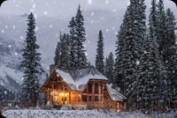 Animated: Snowy Winter Cabin email background